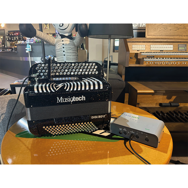 Image d'un accordéon d'occasion Dual Link Digibeat, de la mAarque musictech