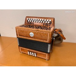 Image d'un accordéon Diatonique d'occasion Aubrac 2, de la marque Maugein