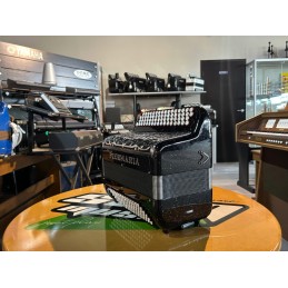 Image d'un accordéon numérique d'occasion P318L, de la marque Piermaria