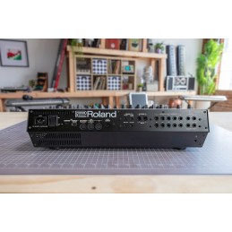 Image d'une Boîte à Rythmes TR-1000, de  la marque Roland