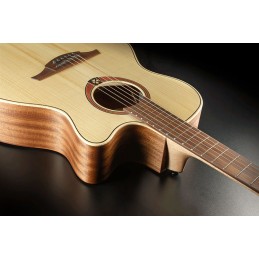 Image d'une guitare Lâg T70ACE-NAT Tramontane Auditorium Cutaway Électro Natural