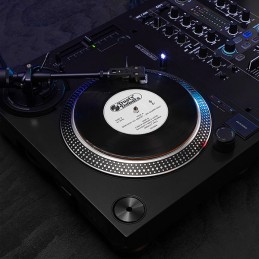 Image d'une platine vinyle RP7 de la marque Reloop