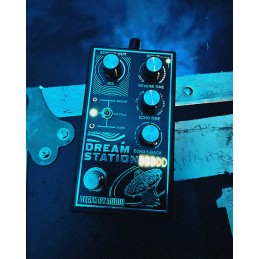 Image d'une pédale multi effet, Dream Station de la marque Death By Audio
