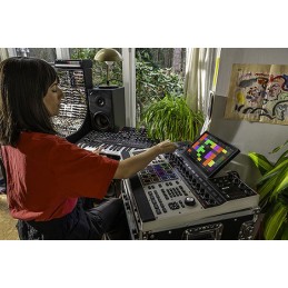 Image d'un contrôleur MPC XL de la marque Akai Professional