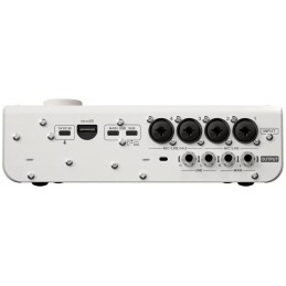 Image d'une interface audio URX44, de couleur blanche de la marque Yamaha
