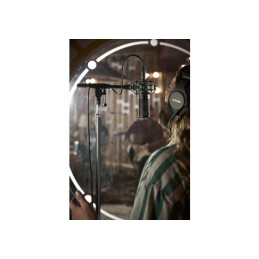 Image d'un microphone cardioïde à condensateur avec suspension, KSM32C-HM, de la marque Shure