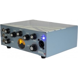 Image d'une Tête d'ampli OBM 300w fabriquée en Angleterre, de la marque Ashdown