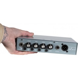 Image d'une Tête d'ampli PBM 200w fabriquée en Angleterre, de la marque Ashdown