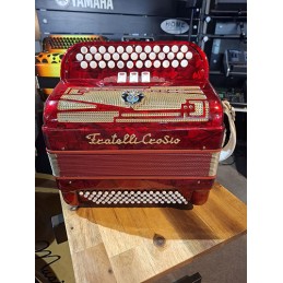 Image d'un accordéon chromatique, rouge de 60 basses d'Ocassion, de la marque Fratelli Crosio