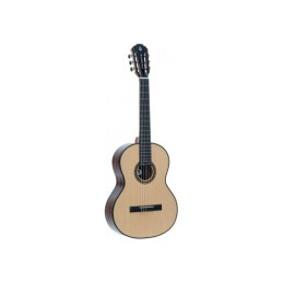 Image d'une guitare classique P800 Expression 4/4 avec Housse, de la marque Pleyel