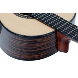 Image d'une guitare classique P800 Expression 4/4 avec Housse, de la marque Pleyel