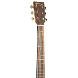 Image d'une guitare électro-acoustique 000c Jr E Walnut Burst, de la marque Martin & Co