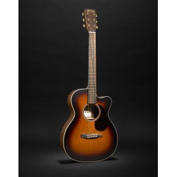 Image d'une guitare électro-acoustique 000c Jr E Walnut Burst, de la marque Martin & Co