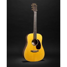 Image d'une guitare électro-acoustique, D Jr E Walnut, de la marque Martin  & Co