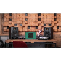 Image d'un moniteur de studio, A7V, de la marque Adam Audio