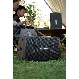 Image d'une Enceinte Large Bande Portable Busking 200FR, de la marque Nux