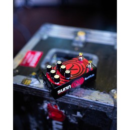 Image d'une Pédale Octave Distorsion / Booster Sunn O))) HalfLife , de la marque EarthQuaker Devices
