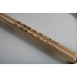 Image d'une Baguette Batterie Signature Mario Duplantier, de la marque Vic FIrth