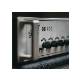 Image d'une Tête d'Ampli Basse DB700, d la marque Aguilar