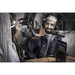 Image d'un Microphone Voix Broadcast SM7B, de la marque Shure