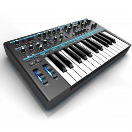 NOVATION BASS STATION II